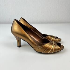 Vintage Y2K Leather Kitten Heel Peep Toe Pump Shoes size 7.5 Gold Fairy